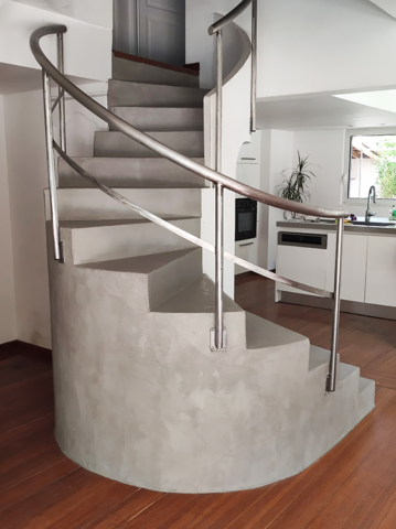 Escalier béton ciré artisan Claire khouri