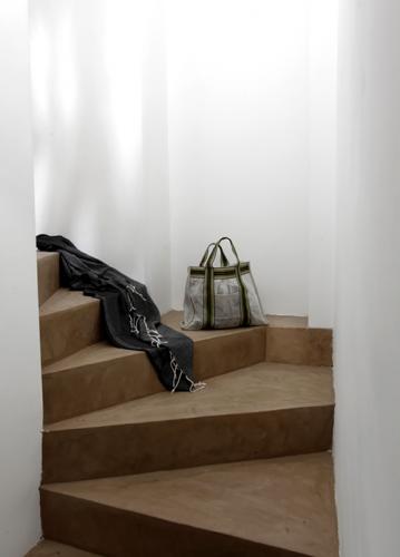 escalier-béton-ciré-marron-maison